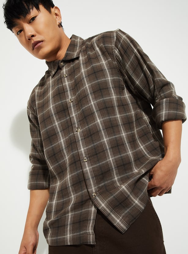 URB_N Men Checked Regular Fit Shirt