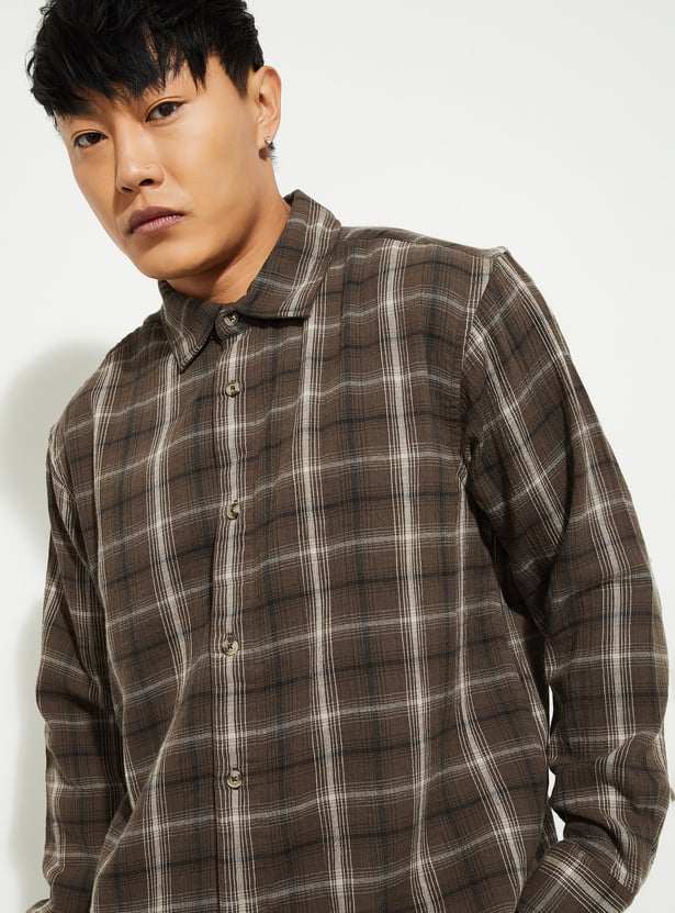 URB_N Men Checked Regular Fit Shirt