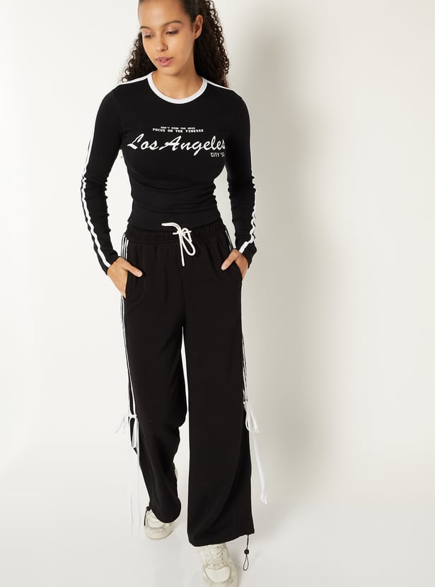 Women Printed Snug Fit Sports T-shirt