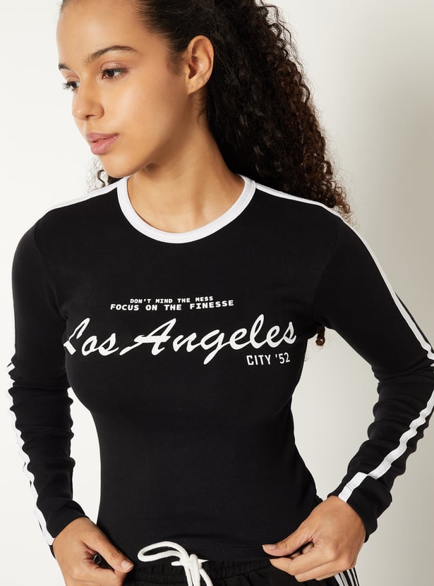 Women Printed Snug Fit Sports T-shirt