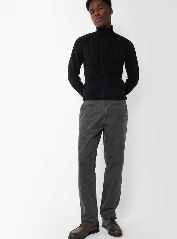 Men Knit Turtle Neck Sweater