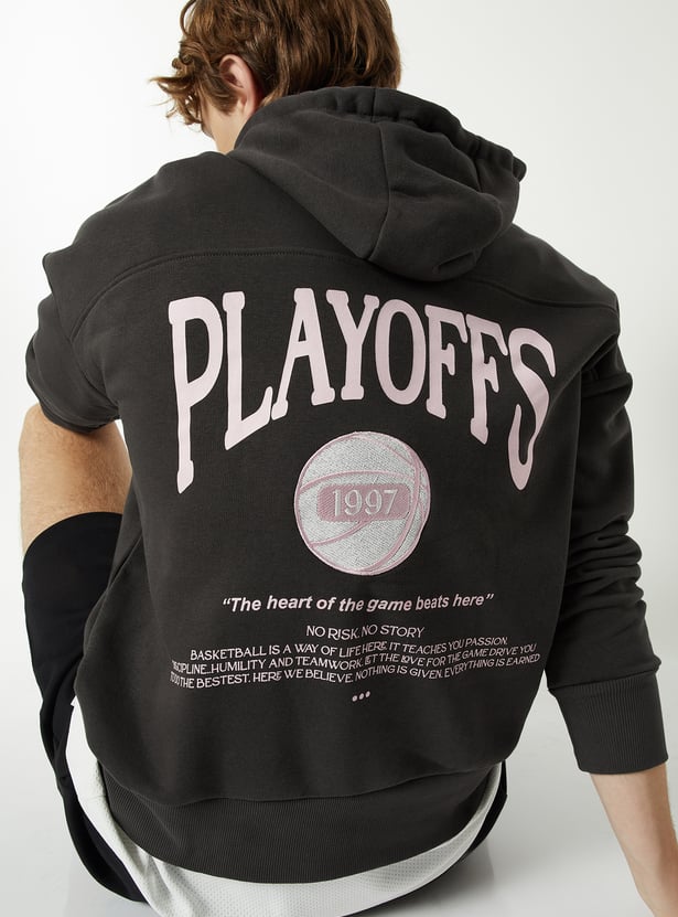 Men Back Print Hooded Athleisure Sweatshirt