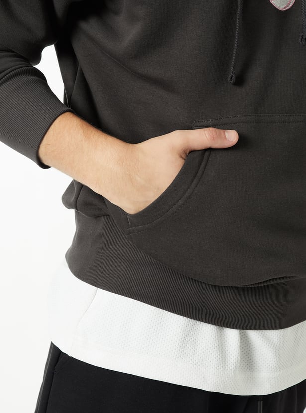 Men Back Print Hooded Athleisure Sweatshirt