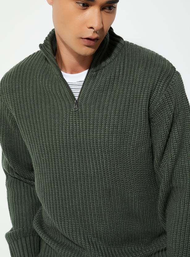 URB_N Men Solid Knit Sweater