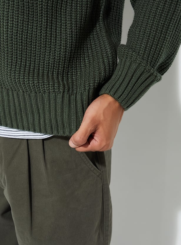 URB_N Men Solid Knit Sweater