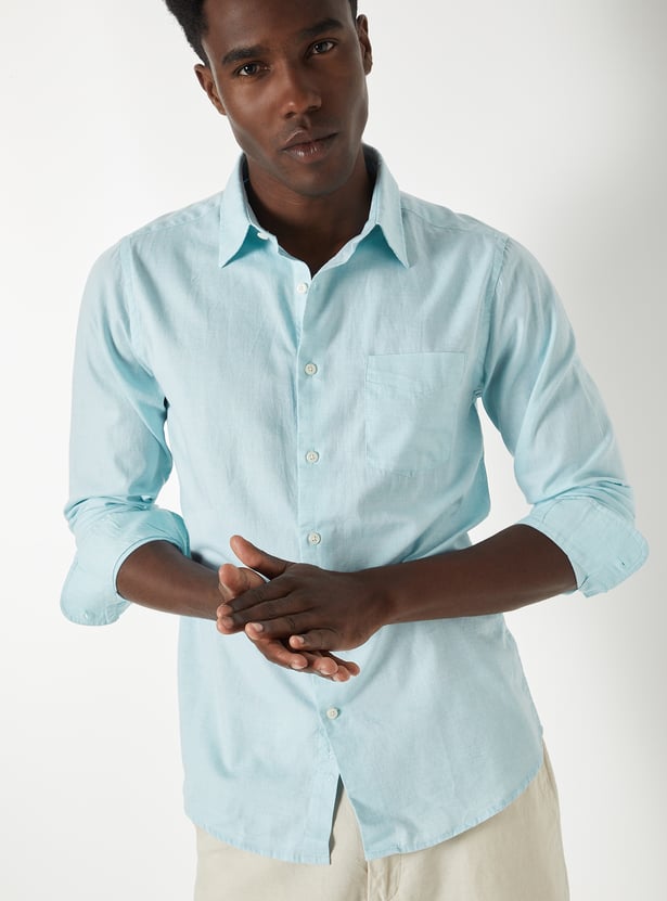 Men Textured Regular Fit Shirt
