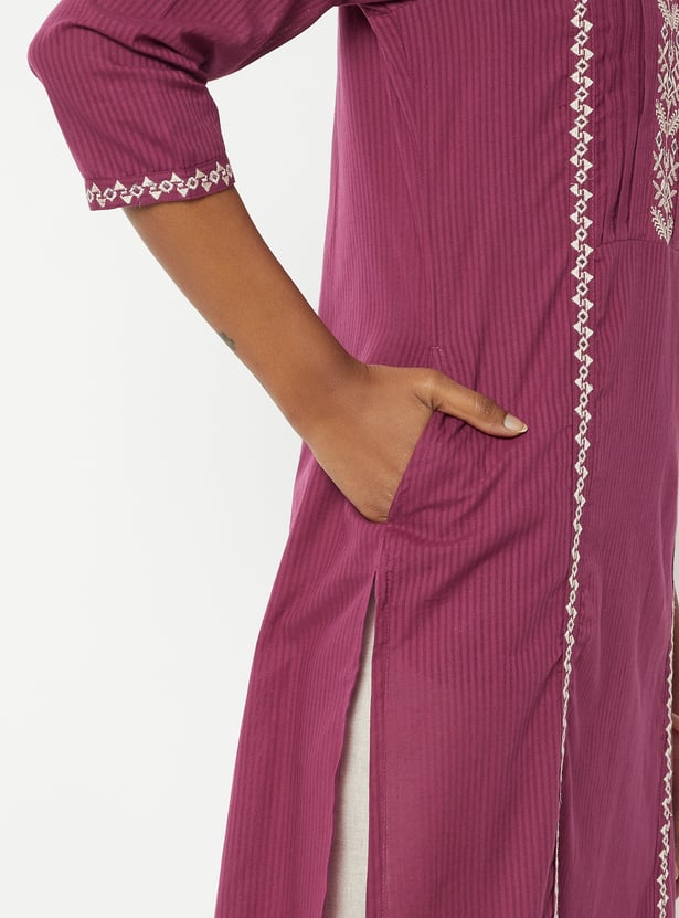 Women Embroidered Straight Kurta