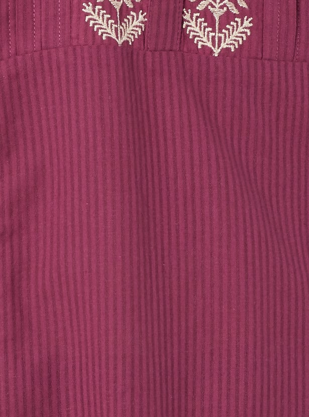 Women Embroidered Straight Kurta