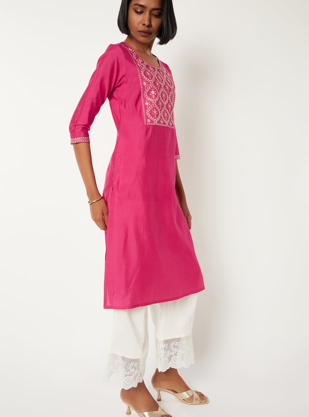 Women Embroidered Straight Kurta