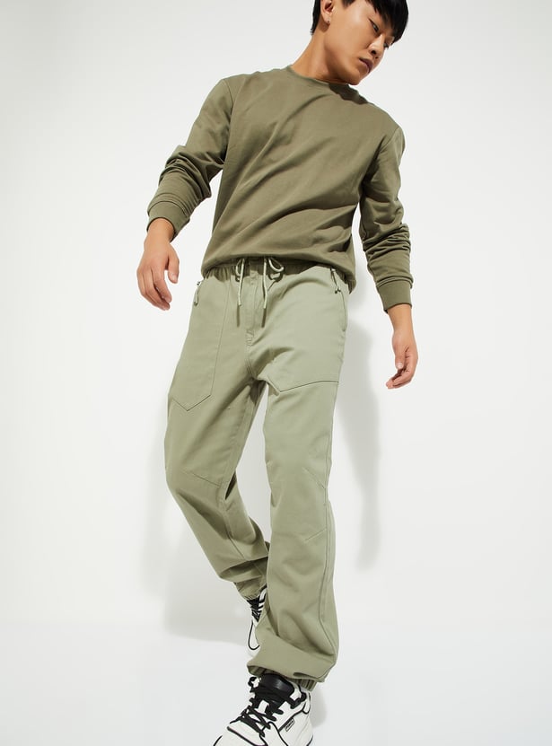 URB_N Men Solid Relaxed Fit Joggers