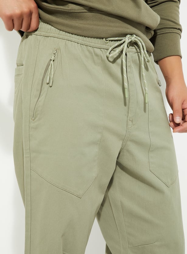 URB_N Men Solid Relaxed Fit Joggers
