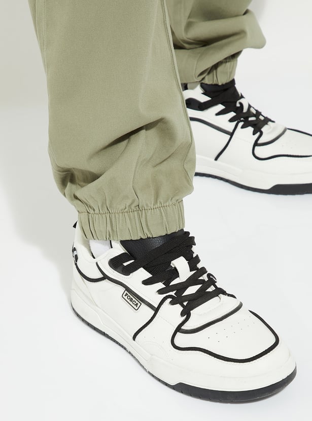 URB_N Men Solid Relaxed Fit Joggers