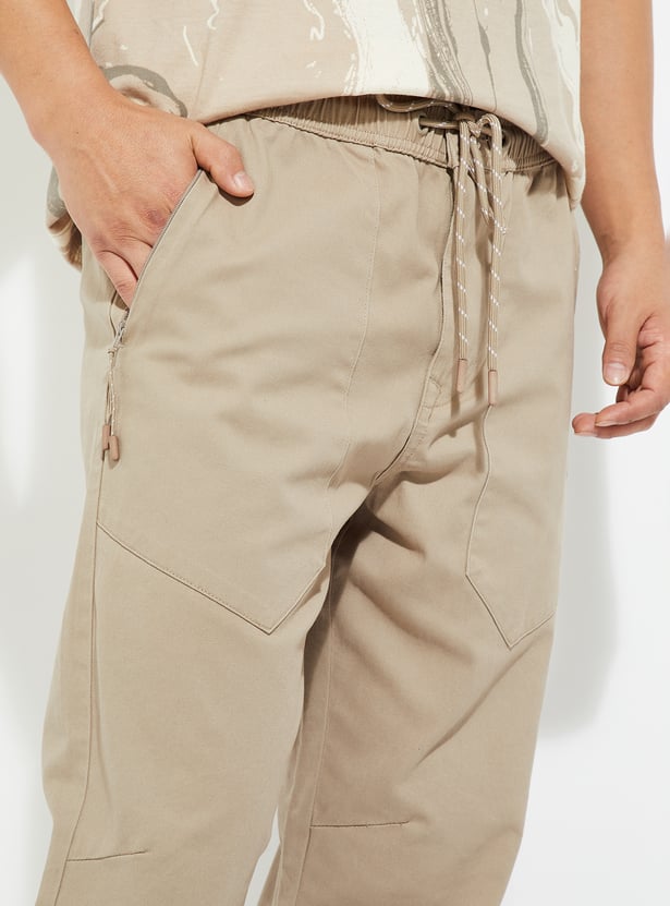 URB_N Men Solid Relaxed Fit Joggers