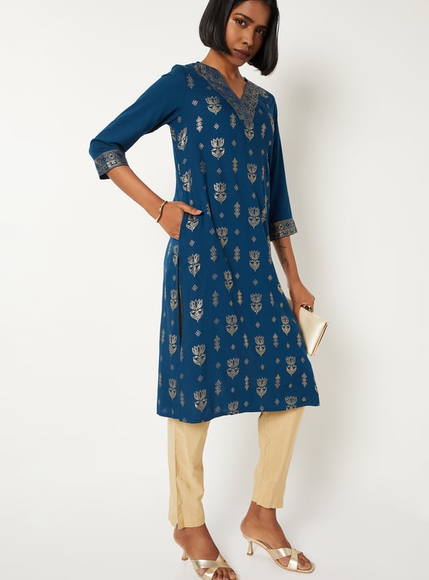 Women Foil Print Straight Kurta