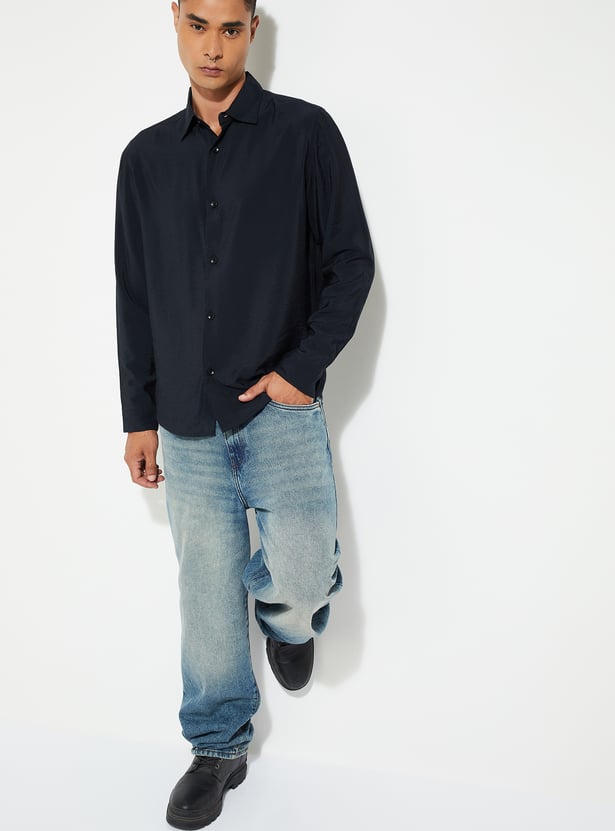 URB_N Men Solid Regular Fit Shirt