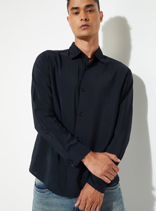 URB_N Men Solid Regular Fit Shirt
