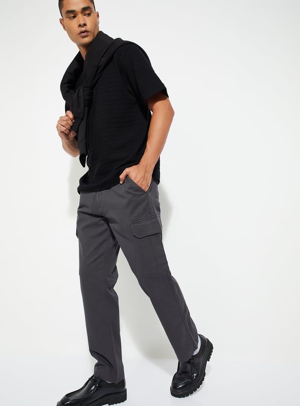 URB_N Men Solid Relaxed Fit Cargos