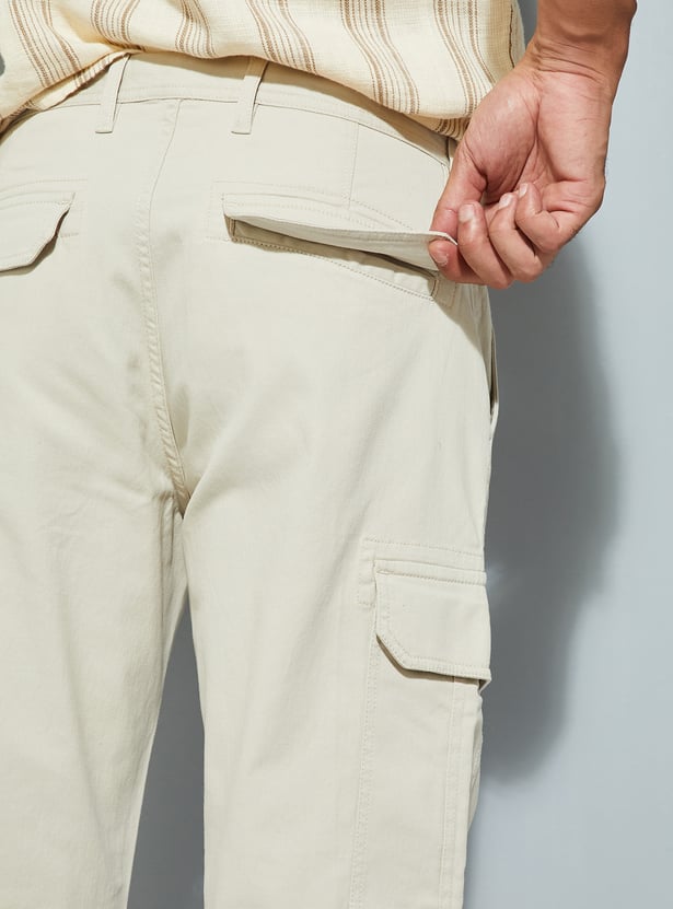 URB_N Men Solid Relaxed Fit Cargos