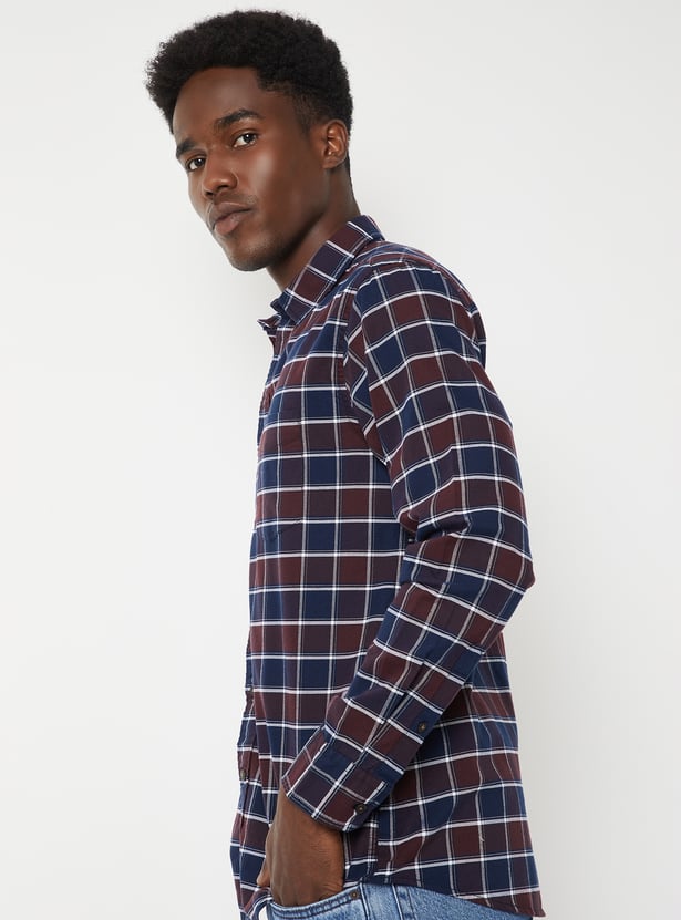 Men Checked Slim Fit Shirt