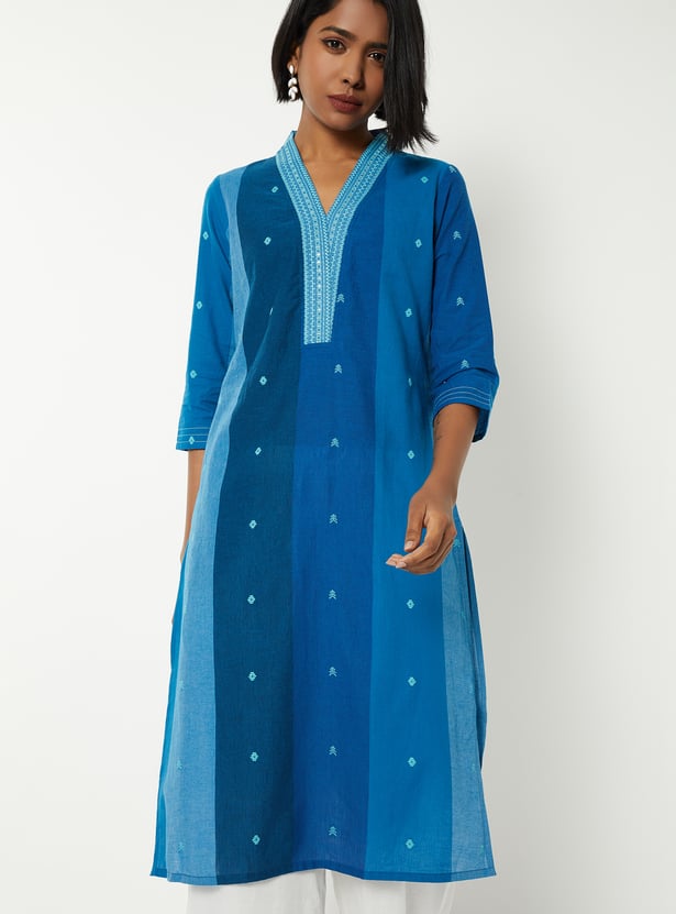 Women Embroidered Straight Kurta