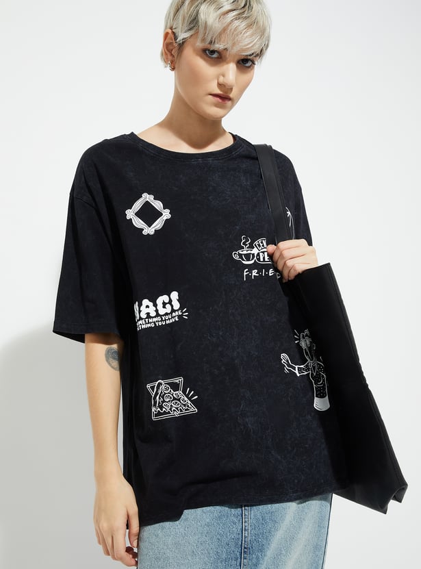 ALAYA F x URB_N Women Friends Print Oversized T-shirt
