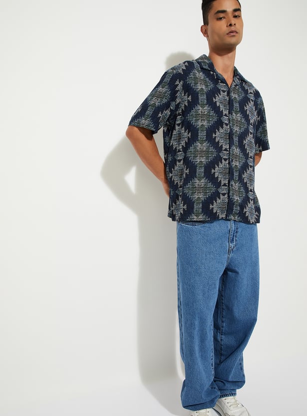 URB_N Men Geometric Print Regular Fit Shirt