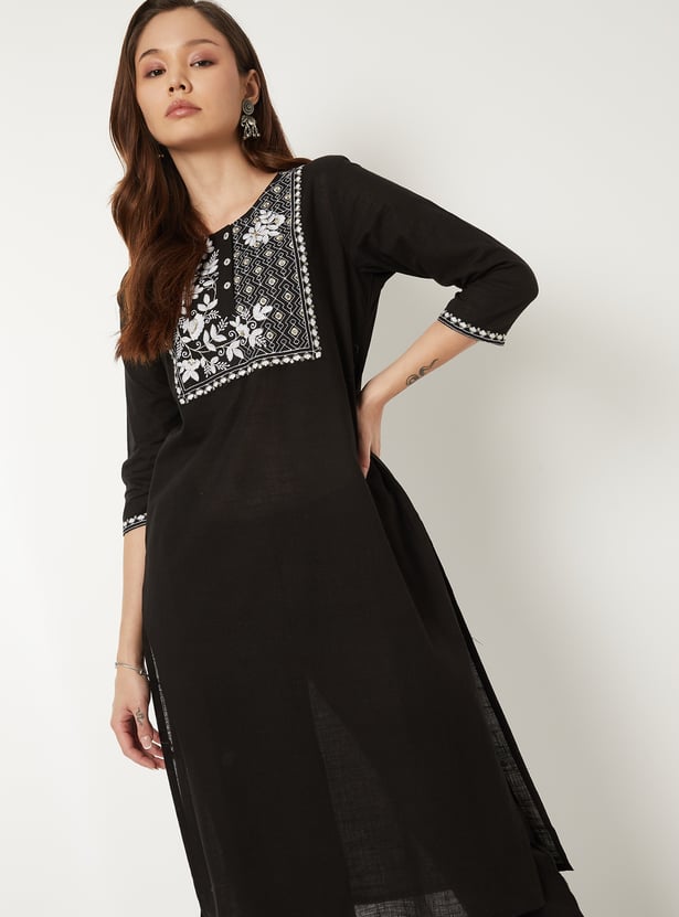 Women Embroidered Straight Kurta Set