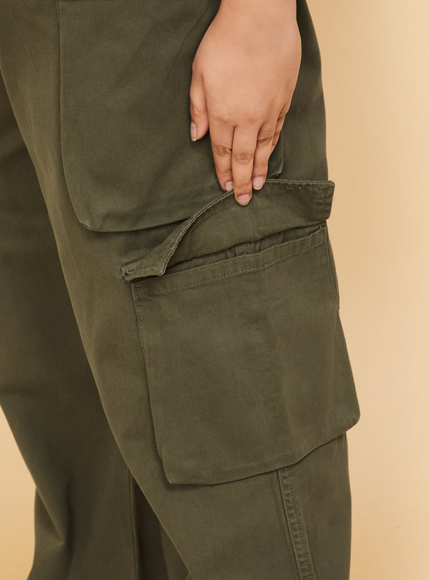 Women Solid Cargo Jeans