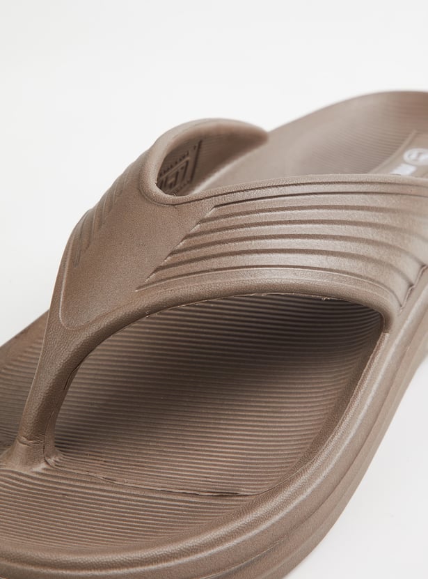 Men Textured Flip Flops