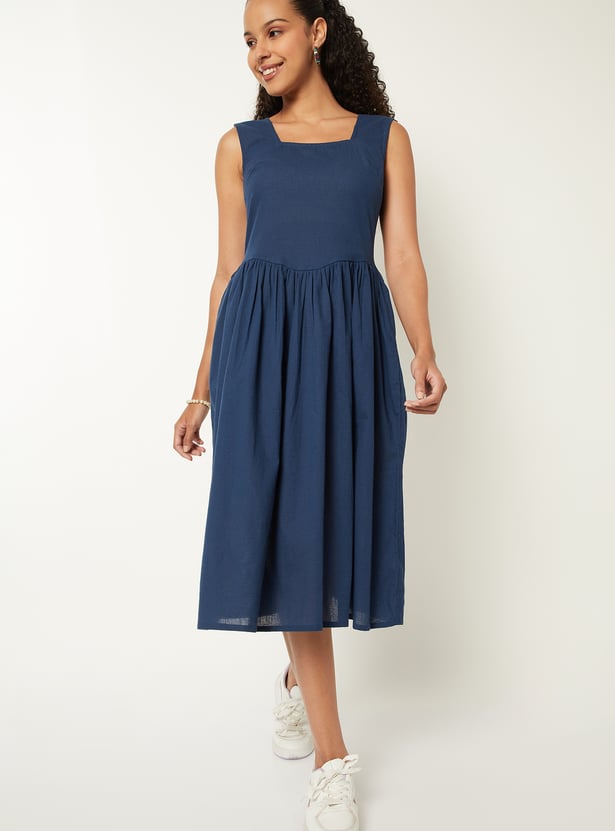 Women Solid Fit & Flared Dress