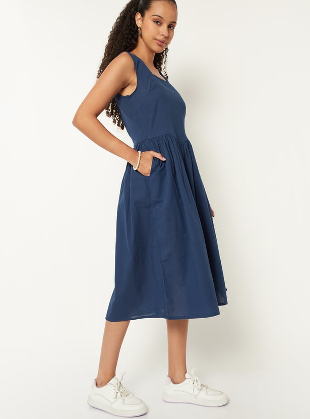 Women Solid Fit & Flared Dress