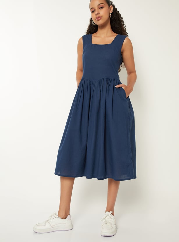 Women Solid Fit & Flared Dress