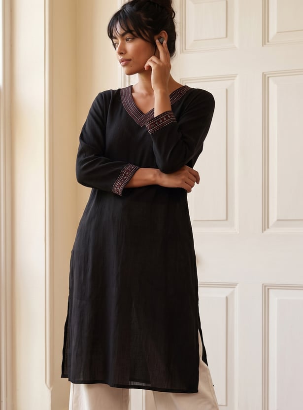 Women Embroidered Straight Kurta