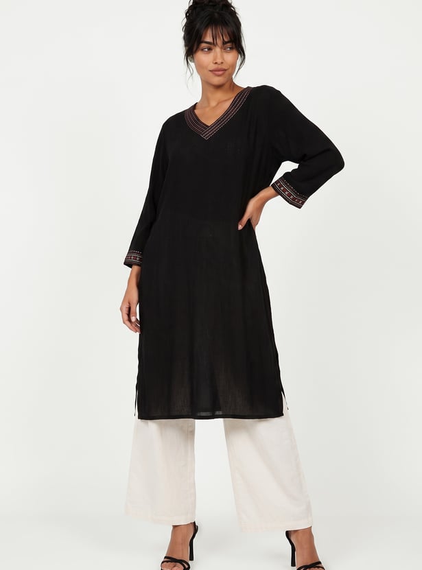 Women Embroidered Straight Kurta