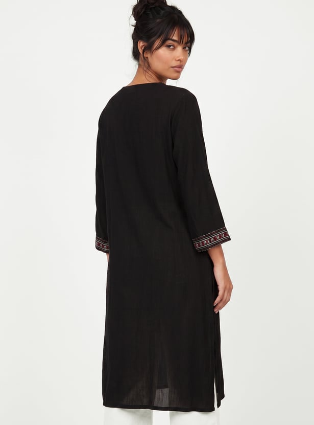Women Embroidered Straight Kurta