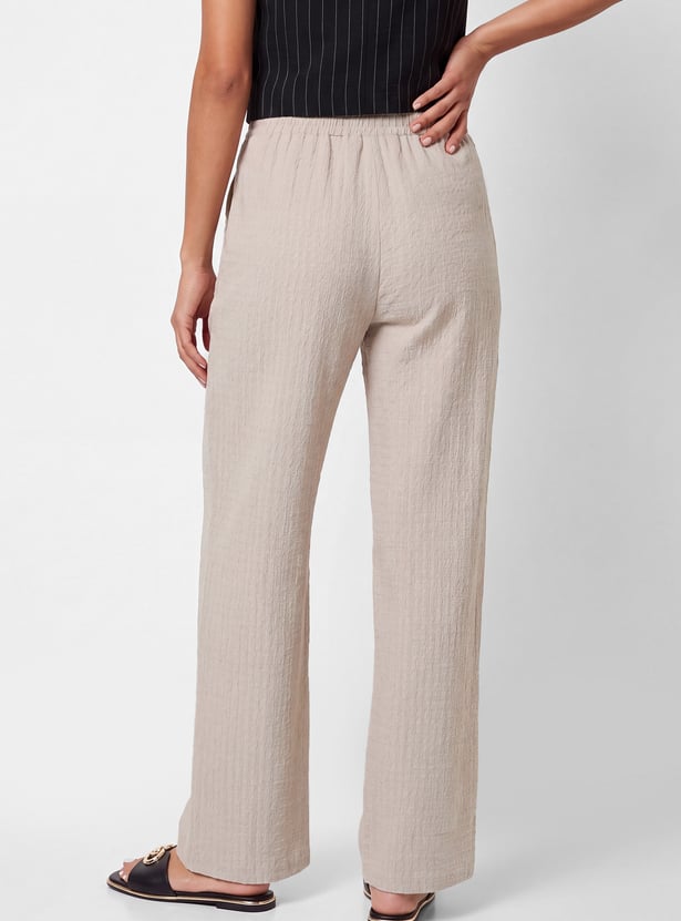 Women Textured Pants