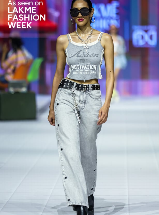 Women Typographic Print Athleisure Tank Top