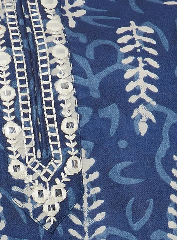Buy Women Ethnic Print Straight Kurta Set Online at just Rs. 1499.0