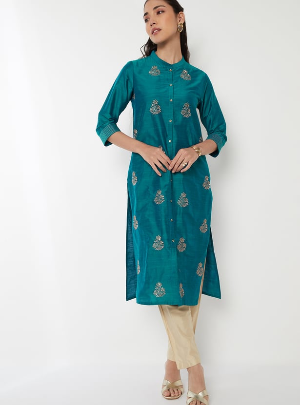 Women Embroidered Straight Kurta