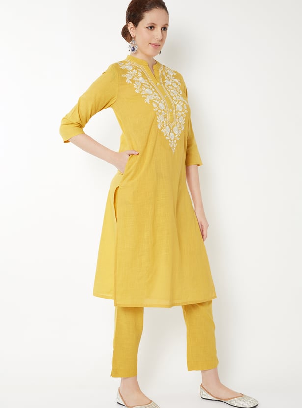 Women Embroidered Straight Kurta Set
