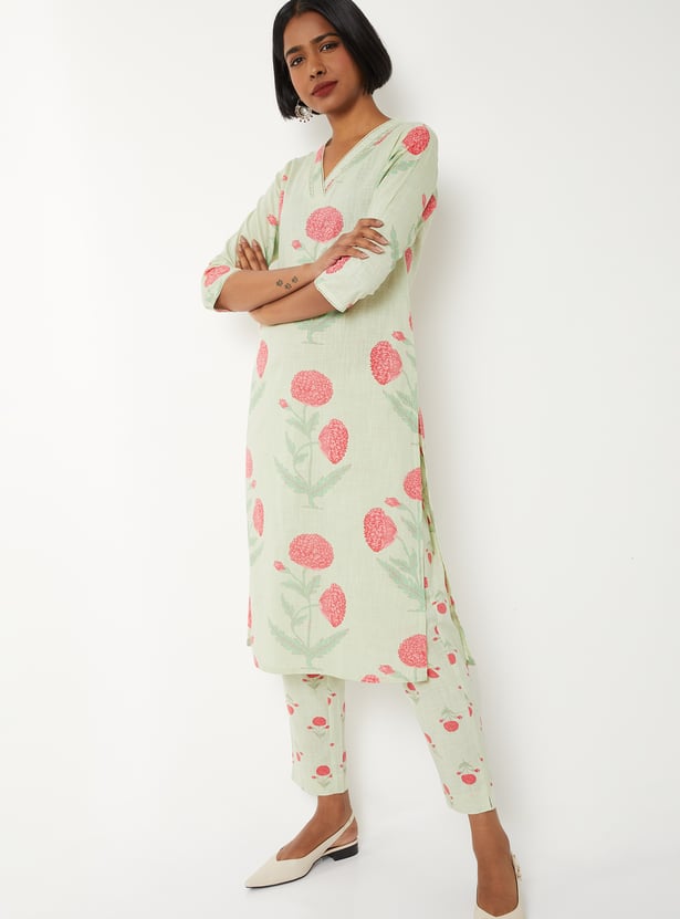 Women Floral Printed Straight Kurta Set