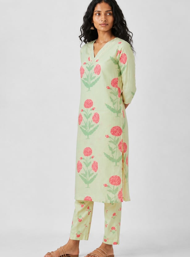 Women Floral Printed Straight Kurta Set