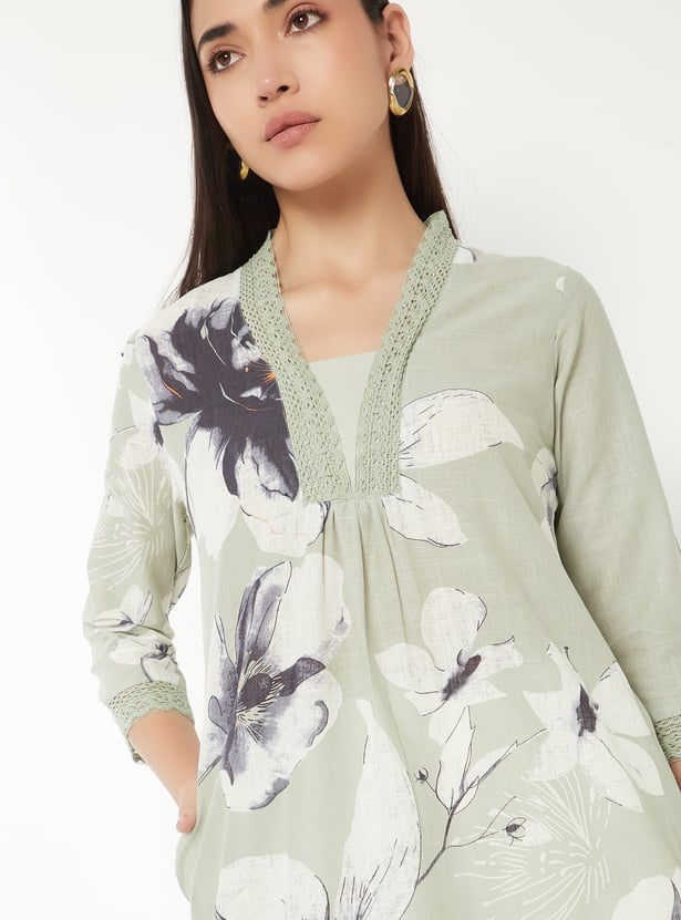Women Floral Print Straight Kurta