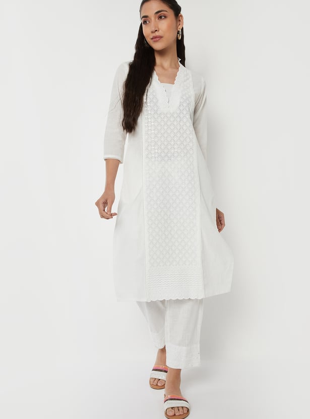Women Embroidered Straight Kurta