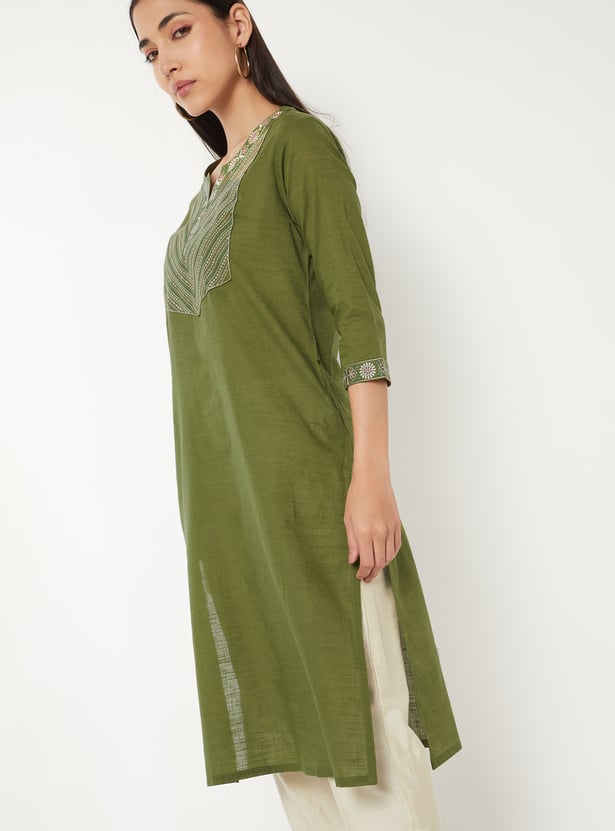 Women Embroidered Straight Kurta