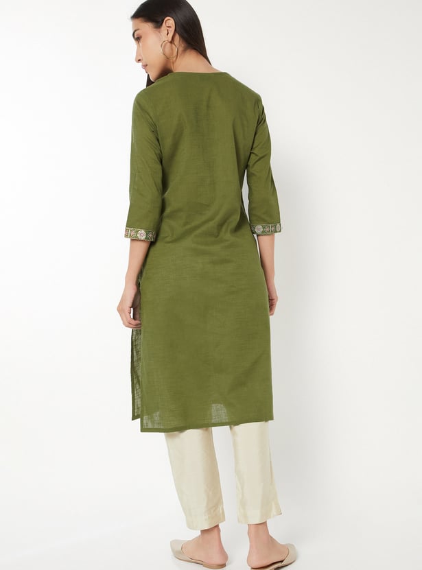 Women Embroidered Straight Kurta