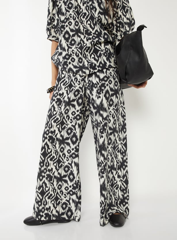 Women Printed Wide Leg Trousers