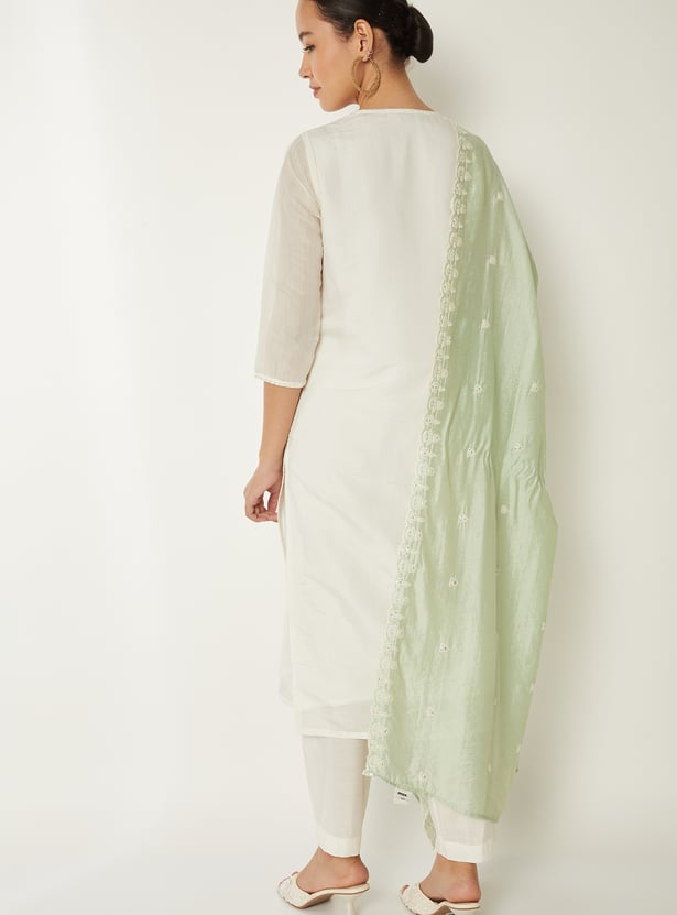 Women Embroidered Straight Kurta Set