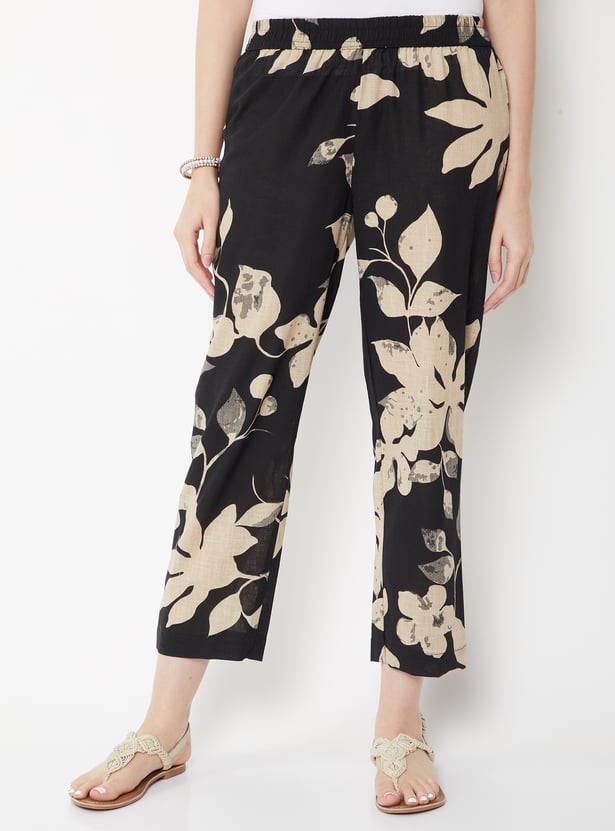 Women Floral Print Straight Kurta Set