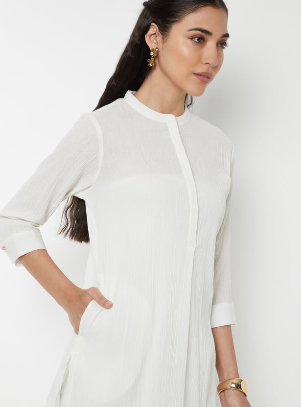 Women Textured Straight Kurta Set